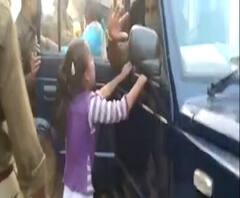 बुलंदशहर : पटाखा दुकानों पर पुलिस की कार्रवाई, प्रतिबंध के बाद भी बेचे जा रहे थे पटाखे