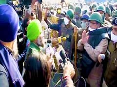 Farmers Protest: Police used tear gas on agitating farmers