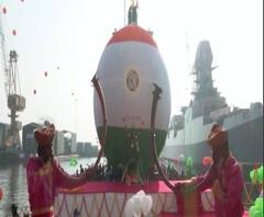 Indian Navy | भारतीय नौदलात समुद्रातला नवा 'शिकारी', आयएनएसवर वागीर पाणबुडीचं जलावतरण