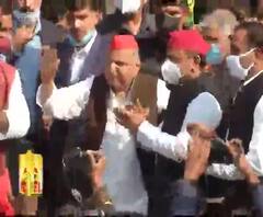 Mulayam Yadav का जन्मदिवस आज, बेटे Akhilesh Yadav ने लिया ये संकल्प