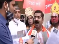 पालघर में साधुओं की हत्या पर BJP नेता राम कदम ने निकाला मार्च, पुलिस ने हिरासत में लिया