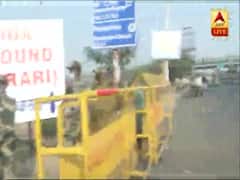 बुराड़ी ग्राउंड के अंदर अलग-अलग पुलिस की टुकड़ियां तैनात