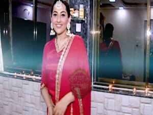 Celebrate Diwali with TV actress Anagha Bhosale | SBS FULL