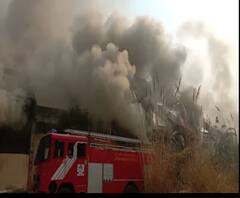 Ghaziabad : मसूरी इलाके में डीसीएम फैक्ट्री में आग लगने से अफरा-तफरी