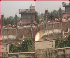 ग्रेटर नोएडाः मामूली विवाद को लेकर दबंगों का कहर, युवकGreater NOIDA clash man sent down from roof ABP Ganga को छत से नीचे फेंका | ABP Ganga 