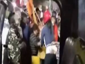 WB: Police arrest 40 youth leaders of BJP for protesting against Dilip's convoy attack