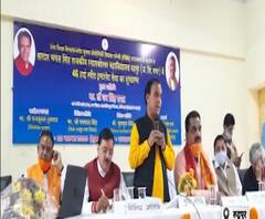 धन सिंह रावत के कार्यक्रम के दौरान छात्रों ने कॉलेज के मेन गेट पर जड़ा ताला