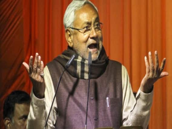 Bihar Election Results : NDA और Mahagathbandhan के बीच 19 सीटों पर चल रही है कांटे की टक्कर