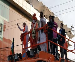 ओवैसी के शहर में योगी की 'ललकार', हैदराबाद में किया चुनाव प्रचार | Purab Pashchim 