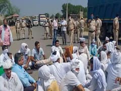 ड्रोन से किसान आंदोलन पर नजर रख रहा प्रशासन, देखिए ग्राउंड रिपोर्ट | Farm Bill Protest