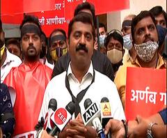 Arnab Goswami यांच्यासाठी राम कदम यांचं सिद्धिविनायक गणपतीला साकडं