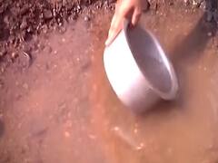 प्यासे गलों की पुकार, साफ पानी के 'सूखे' वादे की घंटी बजाओ