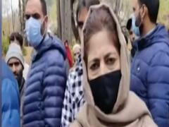 Jammu और Kashmir में पंचायत के चुनाव से पहले फिर एक बार Action में Mehbooba Mufti | Master Stroke