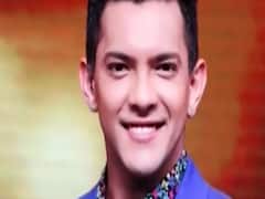 Will PM Modi & Amitabh Bachchan attend Aditya Narayan's wedding? 