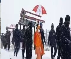 जहां केदारनाथ, वहां सीएम योगी आदित्यनाथ | Mudde ki Baat | ABP Ganga 