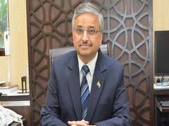 Too early to say if third wave peak of corona is over: AIIMS Director Dr Guleria