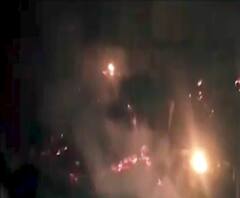 रोक के बावजूद Moradabad में जमकर हुई आतिशबाजी, घर में लगी आग