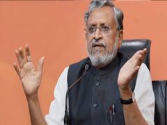 Deputy CM Sushil Modi & other leaders reach Nitish Kumar's residence
