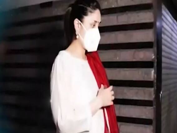 Kareena Kapoor Khan looks fab at Karan Johar's Diwali party | Khabar Filmy Hai (12.11.2020)