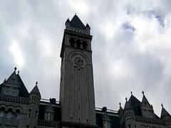 इस खास होटल से चुनाव नतीजे देखेंगे Trump, जानिए इसकी दिलचस्प कहानी | US Election 2020