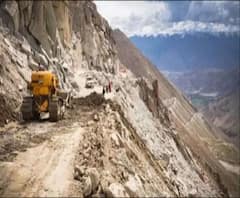 Tehri में National Highway पर गिर रहा है मलबा, NH-94 पर दरक रही है पहाड़ी