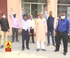 दो घंटे के कार्य बहिष्कार पर इलाहाबाद सेंट्रल यूनिवर्सिटी के कर्मचारी| ABPGanga 