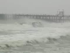 Cyclone Nivar का वार, Tamil Nadu और Puducherry में बवाल | भारत की बात