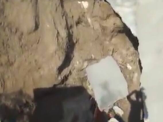 મહેસાણાના સાપાવાડા માઇનોર કેનાલમાં 45 ફૂટનું પડ્યું ગાબડું, પાણી ન મળતા ખેડૂતોને હાલાકી 