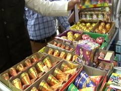 दिल्ली में शुरू हुआ Anti Cracker Campaign, पटाखा दुकानों का निरीक्षण करने पंहुचे Gopal Rai