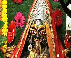 আলোক আনন্দ ২০২০: করোনা কালে কোভিড বিধি মেনে লেক কালীবাড়িতে নেই ভোগ বিতরণ-অঞ্জলি