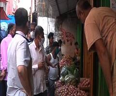  পেঁয়াজের মজুত রুখতে নিউ মার্কেট-সহ কলকাতার বিভিন্ন বাজারে অভিযান এনফোর্সমেন্ট ব্রাঞ্চের