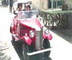 Special Report | पिंपरीतील भारतीय बनावटीची विंटेज कार चर्चेत; Lockdownमध्ये बनवली Made In India कार