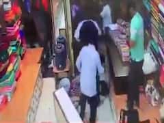 ગ્રેટર નોઇડામાં દુકાનમાં ઘૂસી વ્યાપારી સાથે મારપીટ, જુઓ CCTV