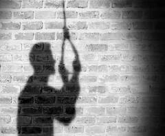 भूमाफियों की वसूली से परेशान व्यापारी ने की खुदकुशी | Ganga Prime 