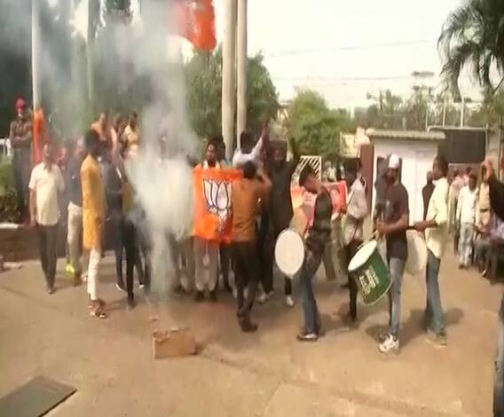 Bihar Election Results 2020 | बिहारमध्ये 125 जागांसह एनडीएला बहुमत, महागठबंधनला 110 जागा