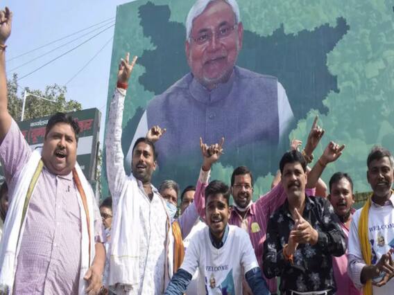 Bihar Election Result: जीत के बाद NDA कार्यकर्ताओं में छाई खुशी की लहर 