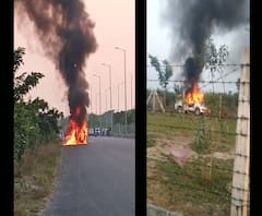 धू-धू कर जल उठी सड़क पर चलती, ड्राइवर ने शीशा तोड़कर बचाई जान | Ganga Prime 