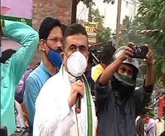 রাজনৈতিক ভবিষ্যৎ নিয়ে ধোঁয়াশা রেখেই খেজুরির মিছিলে শান্তি-সম্প্রীতির বার্তা শুভেন্দুর