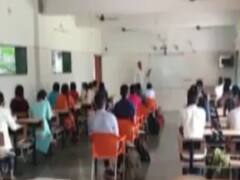 નવસારી: કોરોના સંક્રમણ વચ્ચે ગણદેવીની સ્વામીનારાયણ સ્કૂલમાં વિદ્યાર્થીઓના જીવ જોખમમાં મુકી શરુ કરાયા વર્ગો