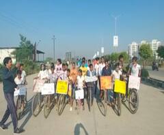 Diwali 2020 | वसईत लहानग्यांनी काढली सायकल रॅली; प्रदुषणमुक्त दिवाळीसाठी लहानग्यांची जनजागृती