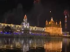 Guru Nanak Jayanti's celebrations at Amritsar's Golden temple | Master Stroke 