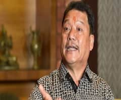 কার দখলে পাহাড়? বিমল গুরুংয়ের বিরোধিতায় কার্শিয়ংয়ে মিছিল বিনয় তামাংপন্থীদের