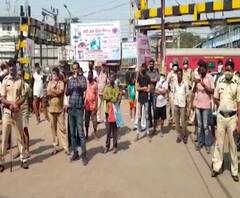 सर्वसामान्यांसाठी रेल्वे सुरु करण्यासाठी रेल्वे प्रवासी संघटनेचं आंदोलन