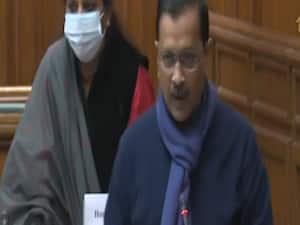 Kejriwal tears copies of farm laws in Delhi Assembly | Master Stroke  