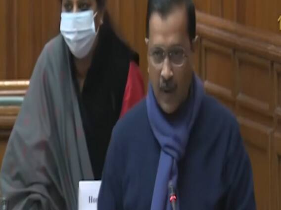 Kejriwal tears copies of farm laws in Delhi Assembly | Master Stroke 