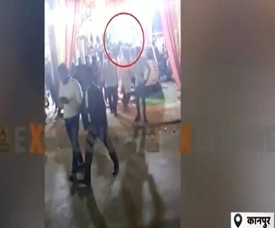 Kanpur: बारातियों की लड़की वालों से भिड़ंत का वीडियो वायरल | ABP Ganga