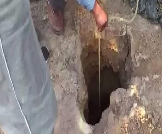 Mahoba: चार साल का मासूम बोरवेल में गिरा, Lucknow से बुलाई गई Rescue Team| Ganga Prime | ABP Ganga