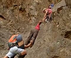 पुणे विद्यापीठात गिर्यारोहणाचे धडे,सहा - तीन महिन्यांचे डिप्लोमा कोर्स,कॉलेजच्या अभ्यासक्रमात समावेश