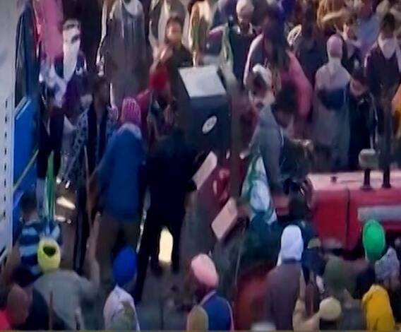 Farmers protest delhi | दिल्लीच्या सीमेवर शेतकऱ्यांचा संघर्ष सुरुच! शेतकऱ्यांची भूमिका काय?