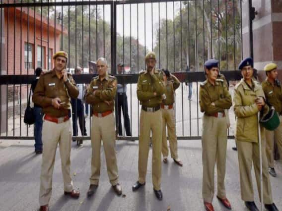 Farmers Border: Singhu Border पर तैनात दो IPS अधिकारी कोरोना संक्रमित